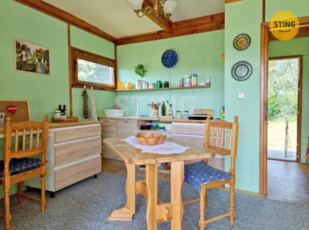 kuchyn-02.jpg | Prodej - chata/rekreační objekt, 40 m²