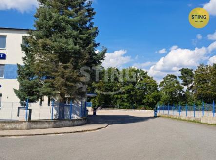 plocha-vjezd.jpg | Pronájem - jiné, 55 m²