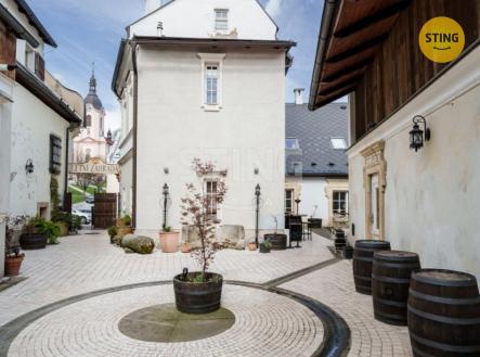 DSC00090.jpg | Prodej - hotel, 2 230 m²