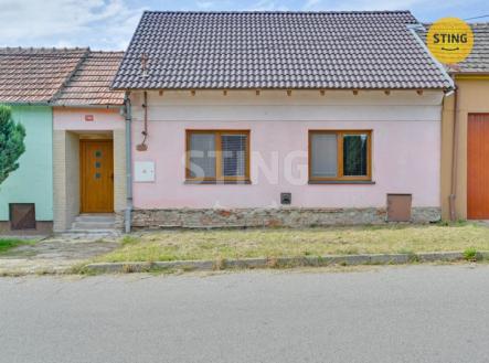 hdr dům a dvůr e.jpg | Prodej - dům/vila, 110 m²