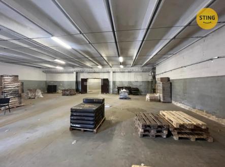 PHOTO-2025-09-08-15-15-54 (1).jpg | Pronájem - skladovací prostor, 526 m²