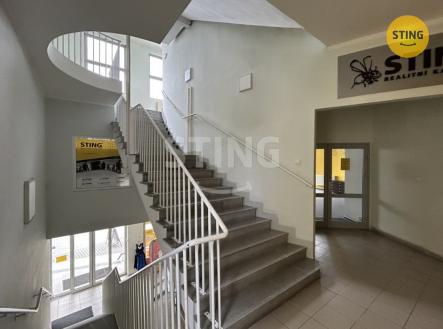 IMG_1671.jpeg | Pronájem - kanceláře, 830 m²