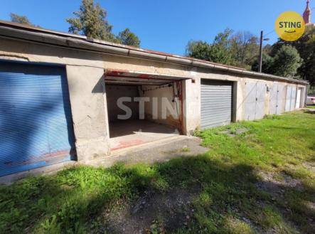 Nad Porubkou 4.jpg | Pronájem - malý objekt/garáž