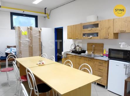 20250722_095425.jpg | Pronájem - obchodní prostor, 649 m²