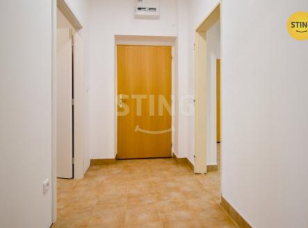 IMG_7975_hdrZon.jpg | Pronájem - kanceláře, 54 m²