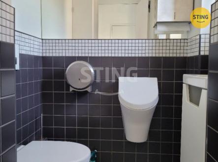 20240905_144340.jpg | Pronájem - kanceláře, 56 m²