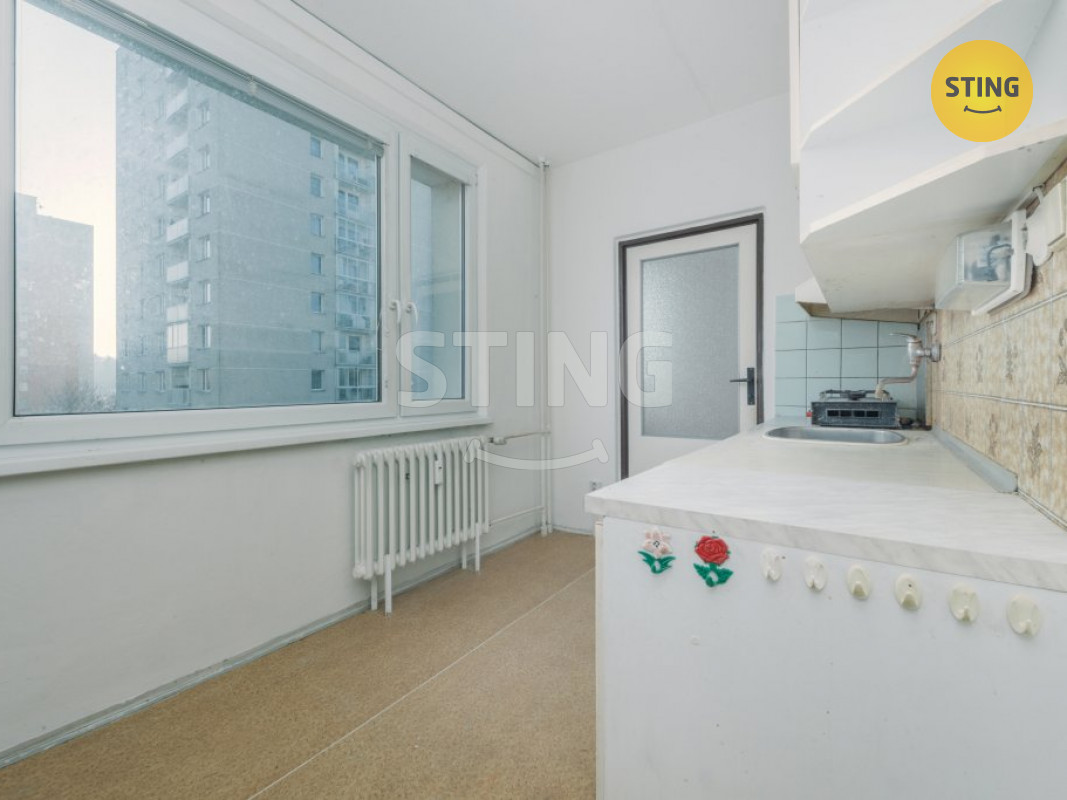 Byt 2+1 Bartoňova (6).JPG