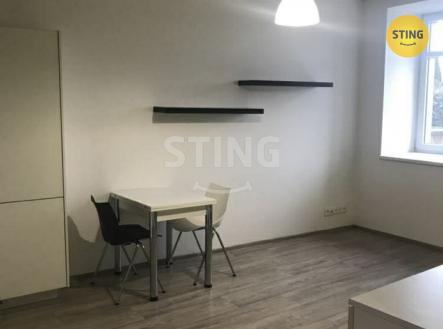 606947676_4181560798754271_8038942828801790025_n.jpg | Pronájem bytu, 2+kk, 41 m²