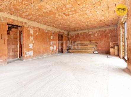 Obývací pokoj s jídelním koutem | Prodej - dům/vila, 72 m²