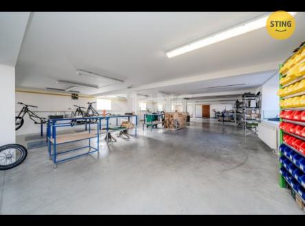 ˇQW.jfif | Pronájem - skladovací prostor, 750 m²
