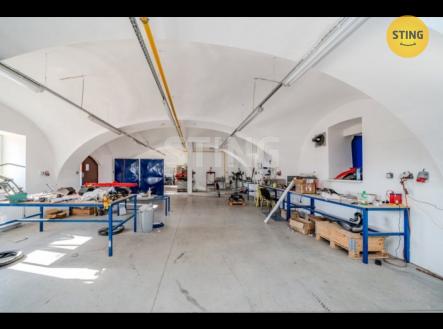 3S.jfif | Pronájem - skladovací prostor, 750 m²