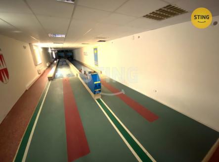 IMG_8432u.JPG | Pronájem - obchodní prostor, 270 m²