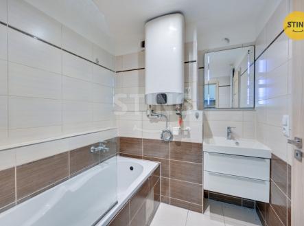 hdr koupelna b.JPG | Prodej bytu, 3+kk, 67 m²