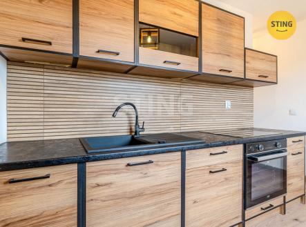 02.jpg | Pronájem bytu, 2+1, 57 m²