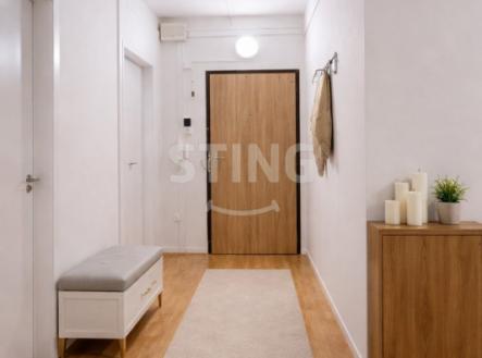 Chodba 1.jpeg | Prodej bytu, 4+1, 81 m²