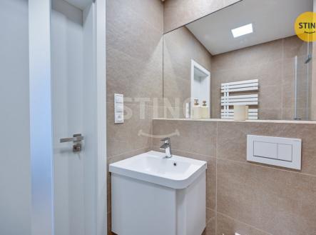 hdr koupelna d.JPG | Prodej bytu, 2+1, 44 m²