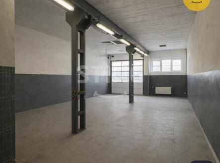 vnitřek-vyklizený 2.jpeg | Pronájem - komerční objekt, sklad, 111 m²