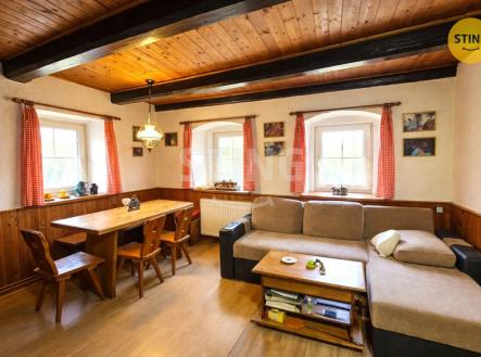 Rustikální obývací a jídelní prostor.jpg | Prodej - dům/vila, 210 m²