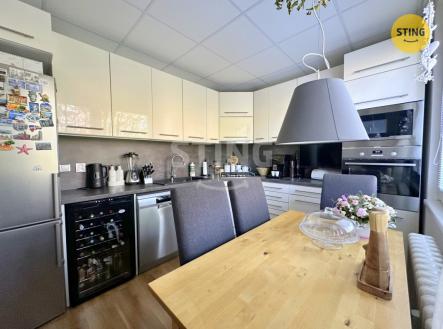 10.jpg | Prodej bytu, 4+1, 88 m²