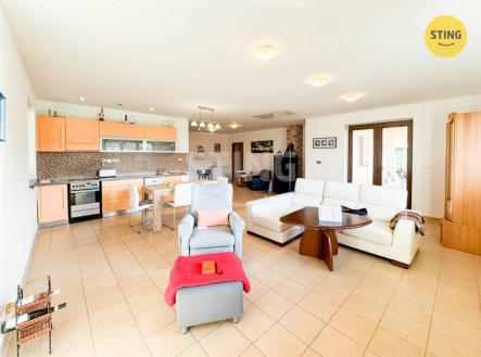 IMG-20251029-WA0041.jpg | Pronájem - dům/vila, 217 m²