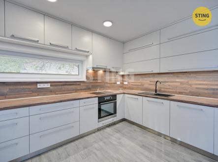 hdr pokoj 2 + kk a.JPG | Prodej - dům/vila, 148 m²