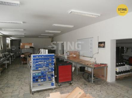 PC210212.JPG | Prodej - komerční objekt, výroba, 2 402 m²