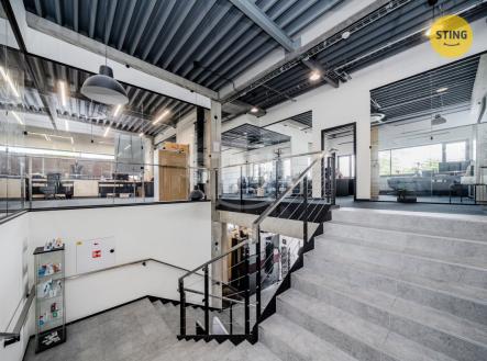 DSC06512.jpg | Pronájem - komerční objekt, administrativní budova, 800 m²