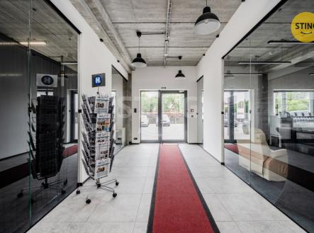 DSC06528.jpg | Pronájem - komerční objekt, administrativní budova, 800 m²
