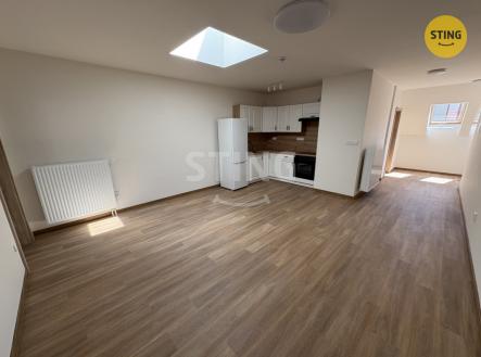 IMG_9067.jpeg | Pronájem bytu, 2+kk, 82 m²