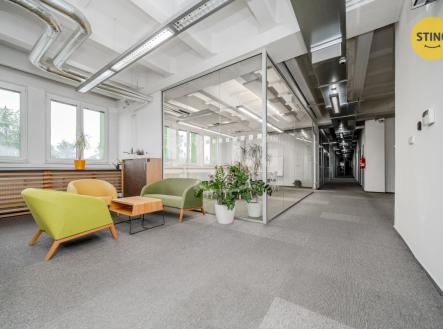 DSC05638.jpg | Pronájem - kanceláře, 1 152 m²