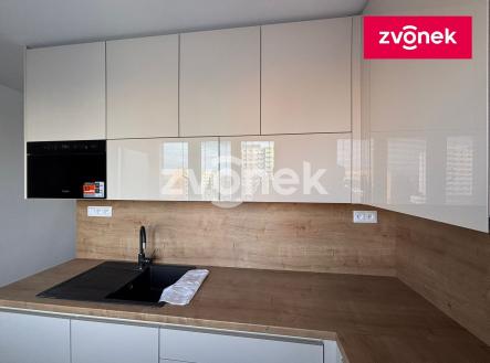 2 | Pronájem bytu, 2+1, 56 m²