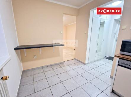 4 | Pronájem bytu, 1+1, 33 m²