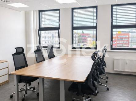 3 | Pronájem - kanceláře, 36 m²