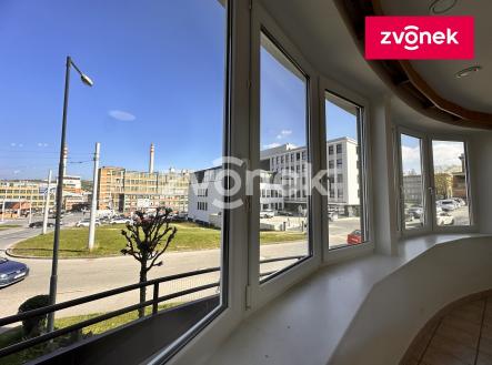 4 | Pronájem - restaurace, 174 m²