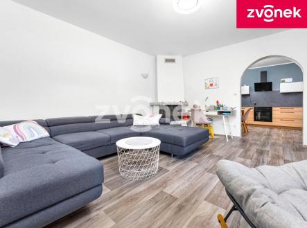 4 | Prodej - dům/vila, 300 m²