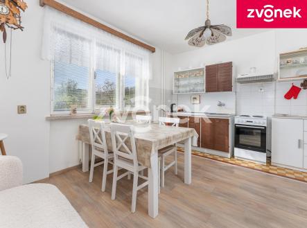 2 | Prodej - dům/vila, 300 m²
