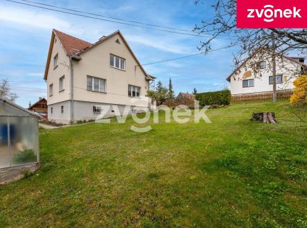 4 | Prodej - dům/vila, 300 m²