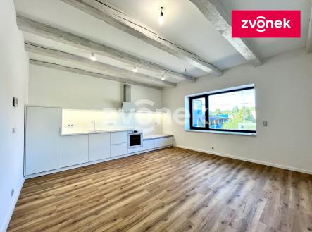 3 | Pronájem bytu, 2+kk, 47 m²