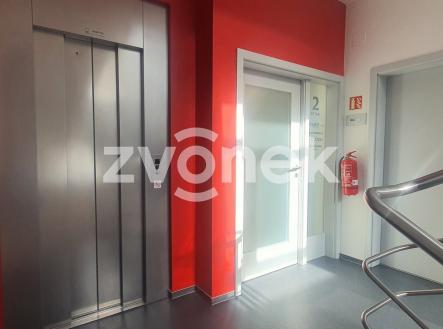 4 | Pronájem - kanceláře, 59 m²