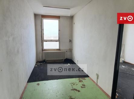 3 | Pronájem - obchodní prostor, 275 m²