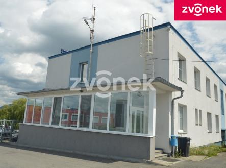 2 | Pronájem - obchodní prostor, 270 m²
