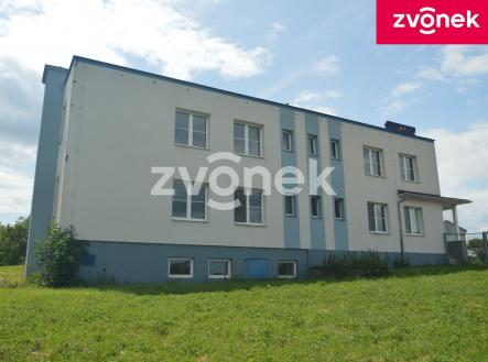 1 | Pronájem - obchodní prostor, 270 m²