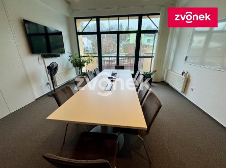 3 | Pronájem - kanceláře, 460 m²