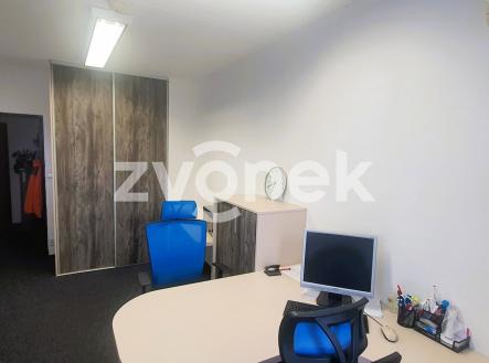 3 | Pronájem - kanceláře, 28 m²