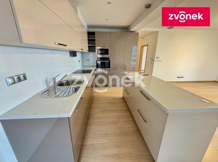 4 | Pronájem bytu, 3+kk, 92 m²