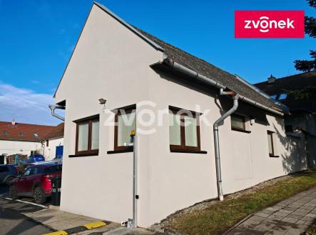 2 | Pronájem - obchodní prostor, 35 m²