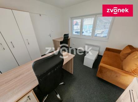 3 | Pronájem - obchodní prostor, 35 m²