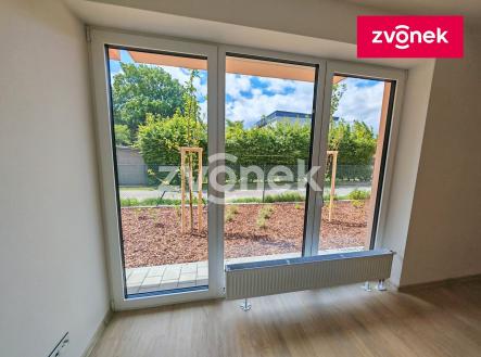 4 | Pronájem bytu, 1+kk, 36 m²