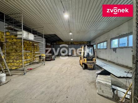 3 | Pronájem - komerční objekt, sklad, 220 m²