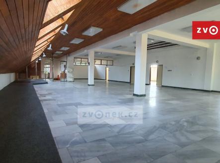 1 | Pronájem - obchodní prostor, 442 m²